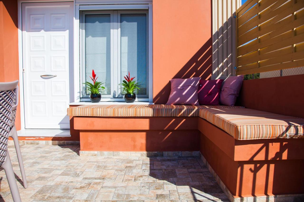 Paporas Apartments Zvoronáta Kültér fotó